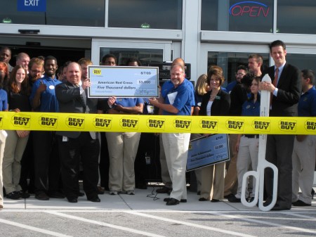 Best Buy ribbon cutting at Hunt Valley Towne Centre. 